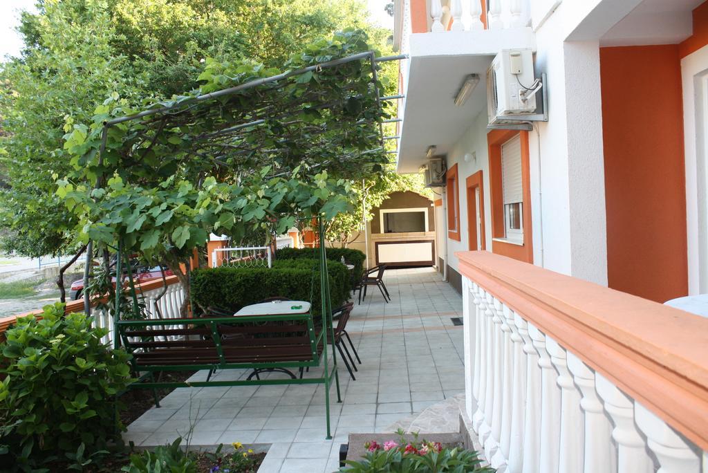 Apartments Brnjada Sutomore Esterno foto